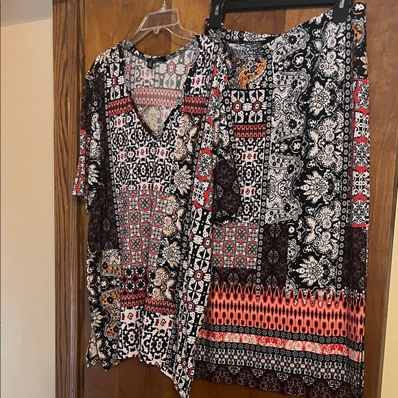 Jules & Leopold Patterned short sleeve skirt set! - Picture 1 of 4